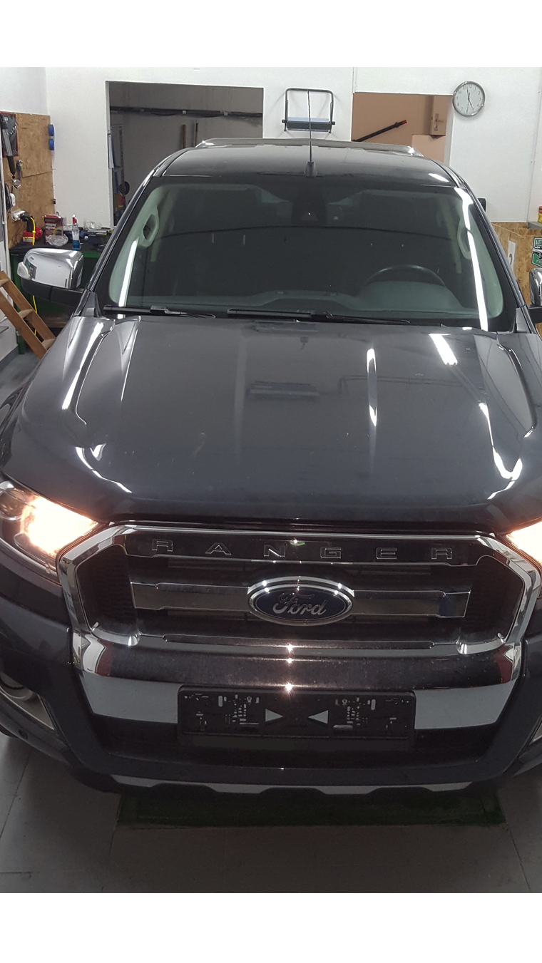 Autosklo Petržálka - výmena skla na Ford Ranger